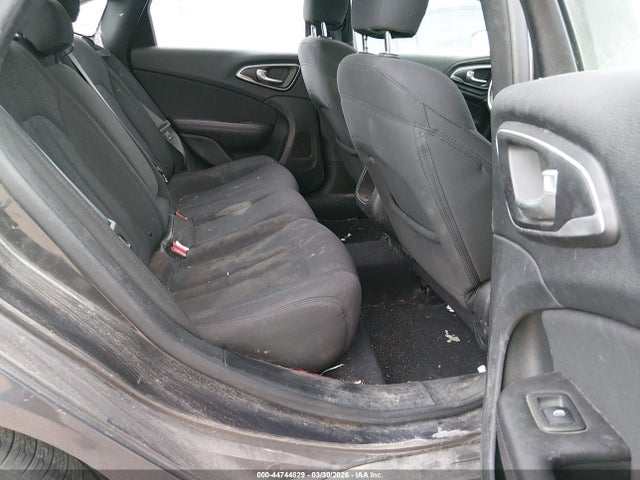 Aukcja sprzedaży 2015 Chrysler 200 Limited, vin: 1C3CCCAB4FN607525, numer aukcji: 44744829