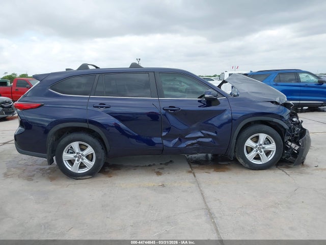 44744845 :رقم المزاد ، 5TDKDRAH8PS010739 vin ، 2023 Toyota Highlander Le مزاد بيع