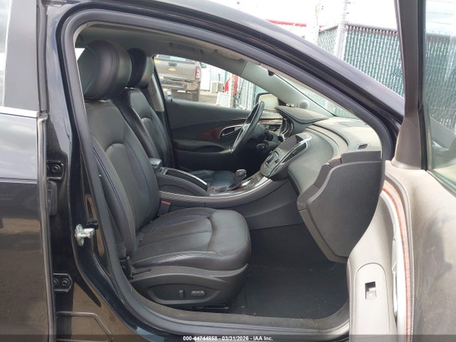 44744858 :رقم المزاد ، 1G4GC5EG3AF289507 vin ، 2010 Buick Lacrosse Cxl مزاد بيع
