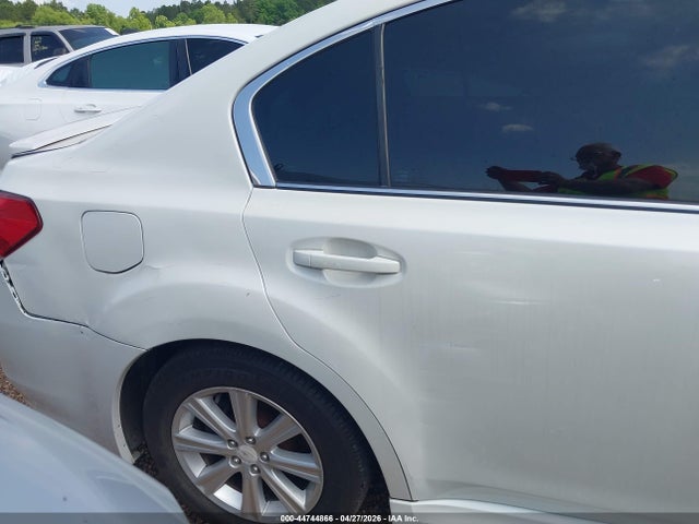 44744866 :رقم المزاد ، 4S3BMCC64A3220594 vin ، 2010 Subaru Legacy 2.5i Premium مزاد بيع