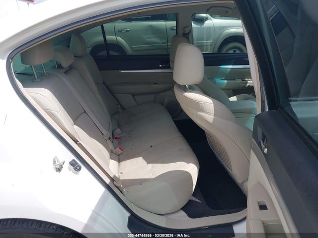 44744866 :رقم المزاد ، 4S3BMCC64A3220594 vin ، 2010 Subaru Legacy 2.5i Premium مزاد بيع