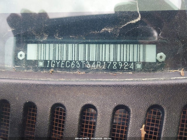 Aukcja sprzedaży 2004 Cadillac Escalade Standard, vin: 1GYEC63T34R178924, numer aukcji: 44744878