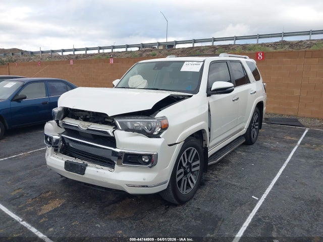 Toyota 4runner Limited 2021 JTEDU5JR9M5232438 Image 2