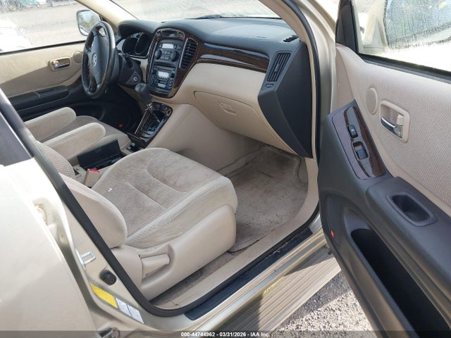 2003 TOYOTA HIGHLANDER JTEHF21A930136888 Photo 4