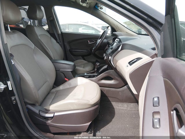 KM8JU3AG7EU808444 Hyundai TUCSON SE