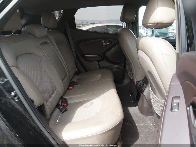 KM8JU3AG7EU808444 Hyundai TUCSON SE