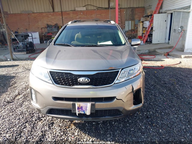 5XYKT3A60EG470194 KIA SORENTO LX