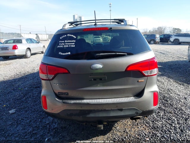 5XYKT3A60EG470194 KIA SORENTO LX
