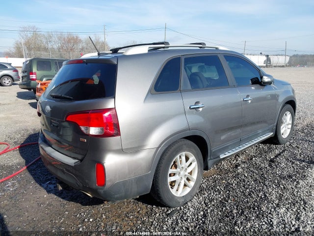 5XYKT3A60EG470194 KIA SORENTO LX