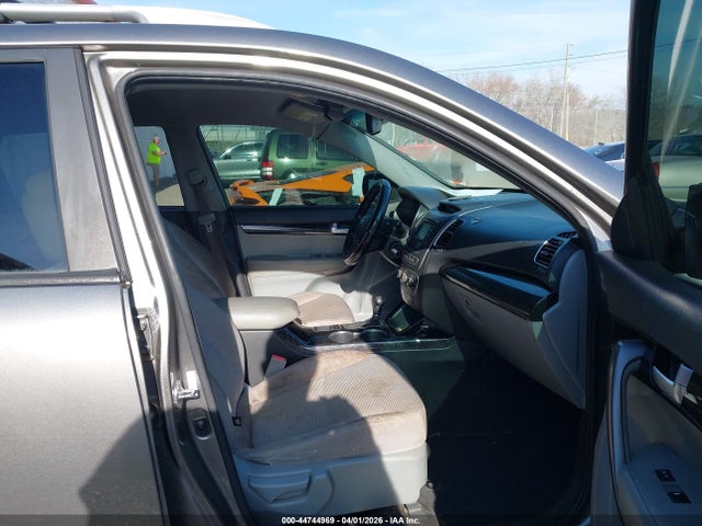 5XYKT3A60EG470194 KIA SORENTO LX