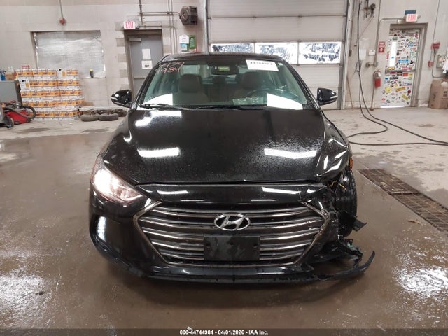 2017 Hyundai Elantra Limited მანქანა იყიდება აუქციონზე, vin: 5NPD84LF3HH011753, აუქციონის ნომერი: 44744984