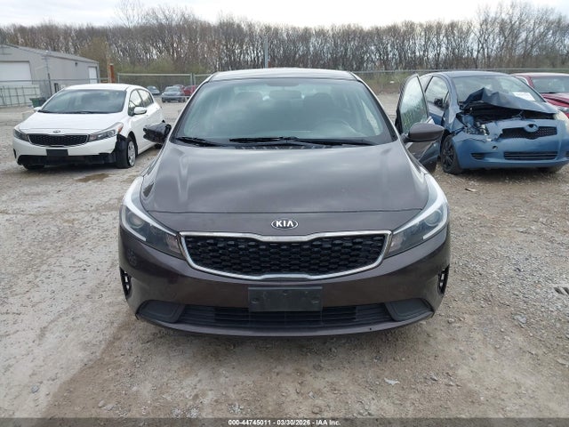 2017 KIA FORTE 3KPFL4A75HE058192 Photo 5