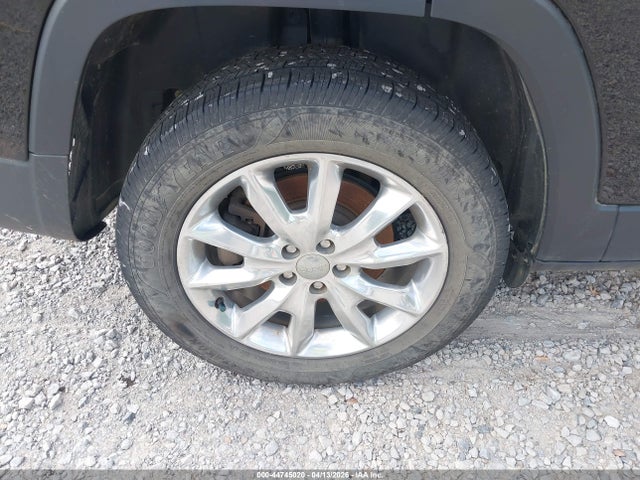 2017 Jeep Cherokee Limited 4x4 მანქანა იყიდება აუქციონზე, vin: 1C4PJMDB4HW606375, აუქციონის ნომერი: 44745020