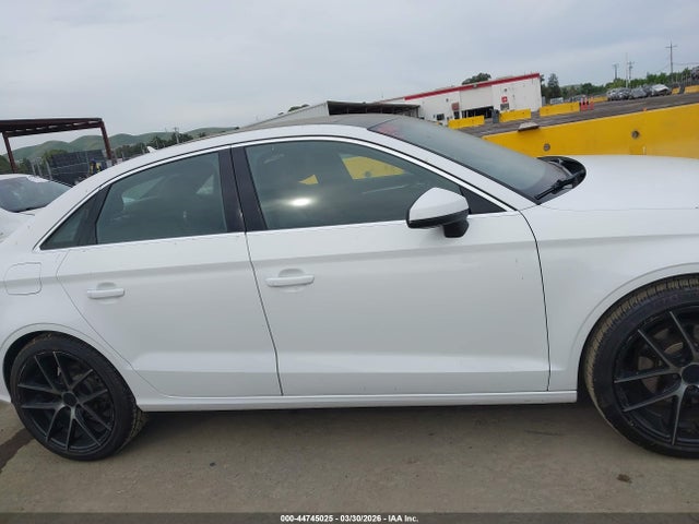 Продаж на аукціоні авто 2016 Audi A3 1.8t Premium, vin: WAUC7GFF2G1003786, номер лоту: 44745025