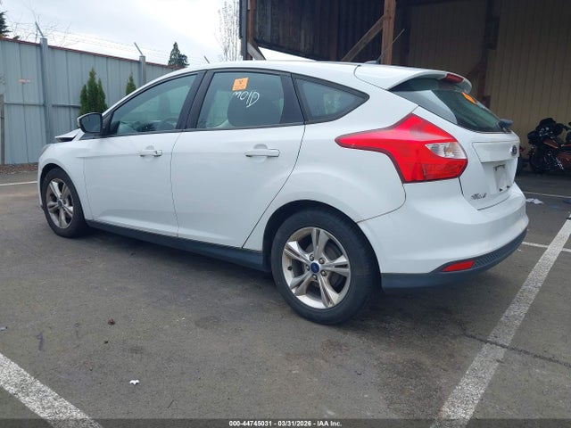 1FADP3K27EL332171 Ford FOCUS SE