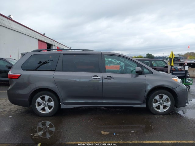 Продаж на аукціоні авто 2019 Toyota Sienna Le 8 Passenger, vin: 5TDKZ3DC2KS987138, номер лоту: 44745040