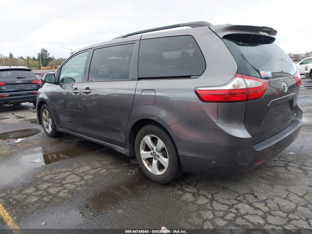 Продаж на аукціоні авто 2019 Toyota Sienna Le 8 Passenger, vin: 5TDKZ3DC2KS987138, номер лоту: 44745040