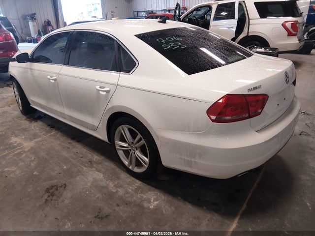 Продажа на аукционе авто 2015 Volkswagen Passat 2.0l Tdi Se, vin: 1VWBV7A3XFC058522, номер лота: 44745051