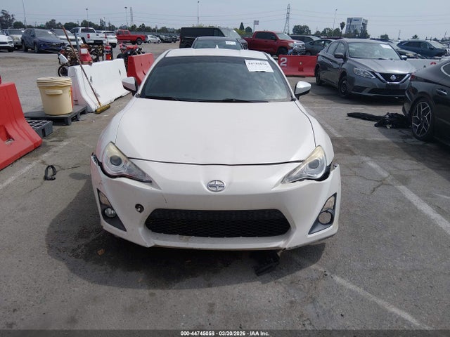 JF1ZNAA1XF8709413 Scion FR-S