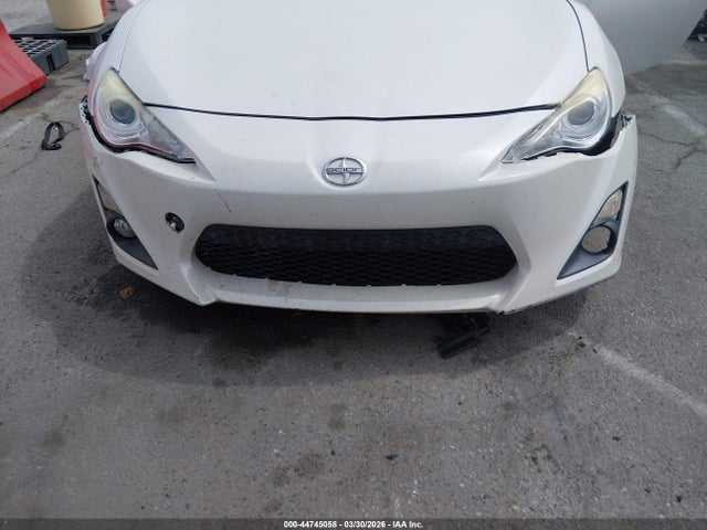 JF1ZNAA1XF8709413 Scion FR-S
