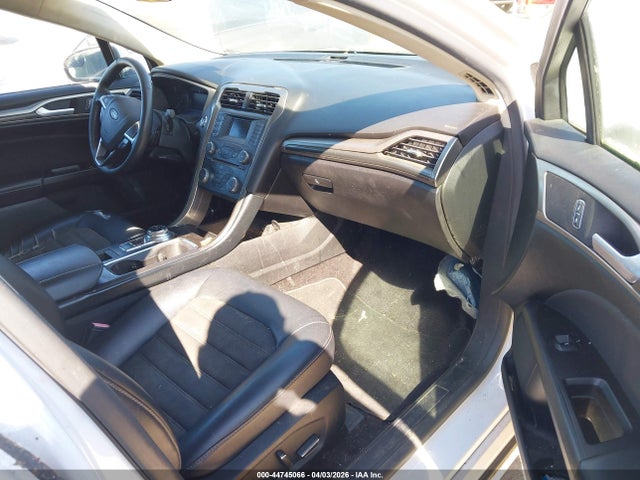 Ford FUSION SE 2017 3FA6P0T96HR324197 Image 5
