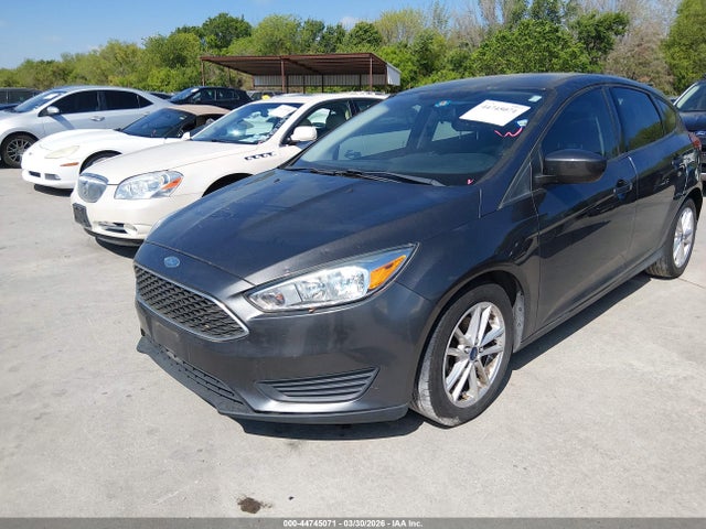 2018 FORD FOCUS 1FADP3K24JL330579 Photo 1