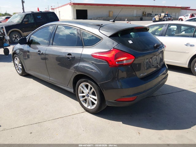 2018 FORD FOCUS 1FADP3K24JL330579 Photo 2