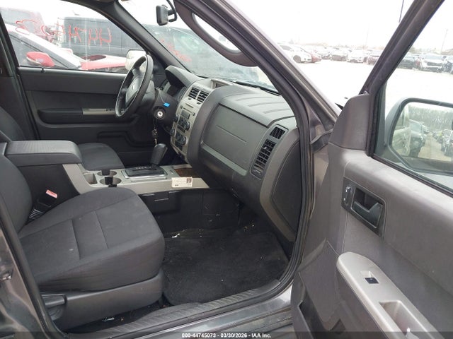 2011 Ford Escape Xlt მანქანა იყიდება აუქციონზე, vin: 1FMCU0D73BKB11993, აუქციონის ნომერი: 44745073