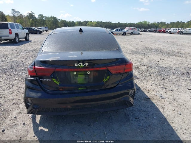 44745085 :رقم المزاد ، 3KPF24AD1NE493876 vin ، 2022 Kia Forte Lxs مزاد بيع