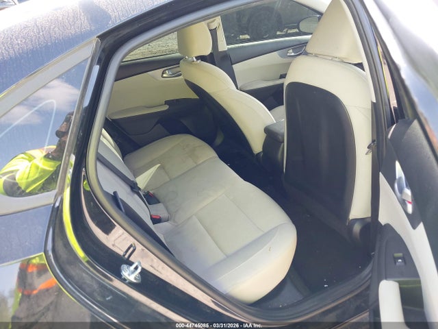 44745085 :رقم المزاد ، 3KPF24AD1NE493876 vin ، 2022 Kia Forte Lxs مزاد بيع
