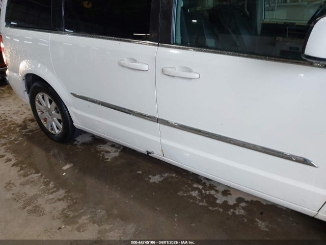 2013 CHRYSLER TOWN & COUNTRY 2C4RC1BG4DR743674 Photo 5