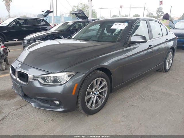 2018 BMW 320I WBA8E1G55JNU90612 Photo 1