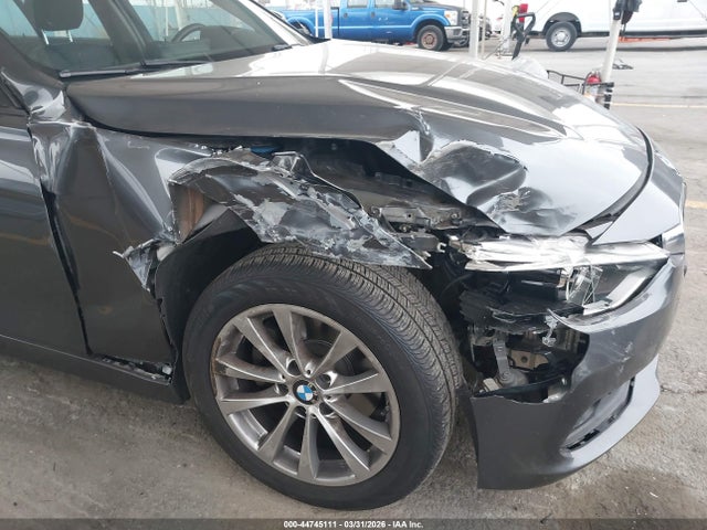 2018 BMW 320I WBA8E1G55JNU90612 Photo 5