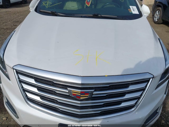 Продаж на аукціоні авто 2017 Cadillac Xt5 Premium Luxury, vin: 1GYKNERSXHZ222767, номер лоту: 44745167