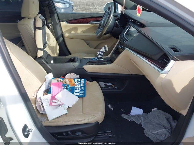 Продаж на аукціоні авто 2017 Cadillac Xt5 Premium Luxury, vin: 1GYKNERSXHZ222767, номер лоту: 44745167