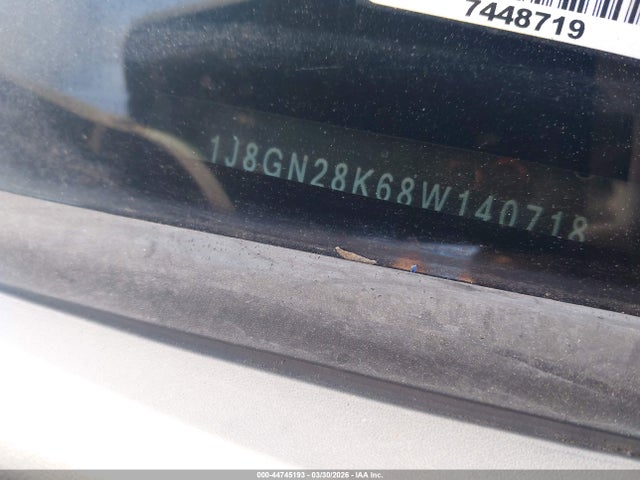 44745193 :رقم المزاد ، 1J8GN28K68W140718 vin ، 2008 Jeep Liberty Sport مزاد بيع