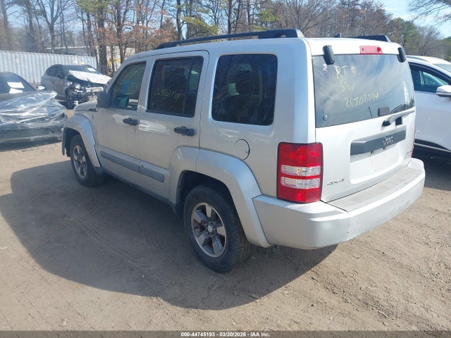 44745193 :رقم المزاد ، 1J8GN28K68W140718 vin ، 2008 Jeep Liberty Sport مزاد بيع