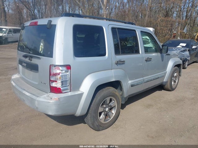44745193 :رقم المزاد ، 1J8GN28K68W140718 vin ، 2008 Jeep Liberty Sport مزاد بيع