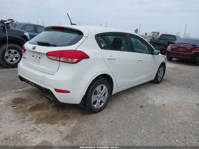 2017 KIA FORTE KNAFK5A82H5683725 Photo 3