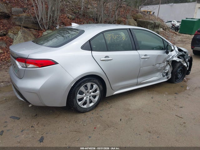 2022 Toyota Corolla Le მანქანა იყიდება აუქციონზე, vin: JTDEPMAE8N3011899, აუქციონის ნომერი: 44745236