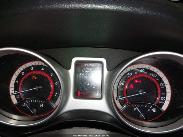 2015 Dodge Journey Sxt მანქანა იყიდება აუქციონზე, vin: 3C4PDDBGXFT755608, აუქციონის ნომერი: 44745237