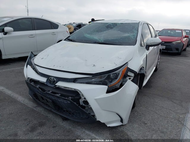 Toyota COROLLA LE 2020 5YFEPRAE9LP042838 Image 2