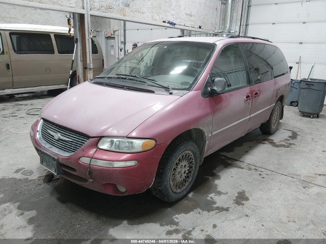 44745246 :رقم المزاد ، 1C4GP54L9XB880531 vin ، 1999 Chrysler Town & Country Lx مزاد بيع