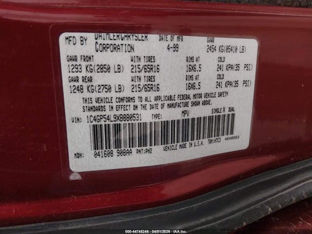 44745246 :رقم المزاد ، 1C4GP54L9XB880531 vin ، 1999 Chrysler Town & Country Lx مزاد بيع
