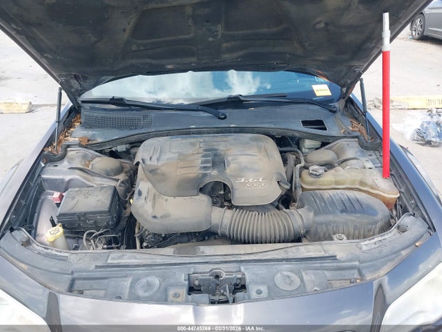 Продажа на аукционе авто 2014 Chrysler 300, vin: 2C3CCAAGXEH200090, номер лота: 44745266