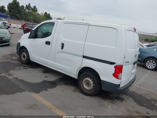 2015 Nissan Nv200 S/sv მანქანა იყიდება აუქციონზე, vin: 3N6CM0KN4FK715579, აუქციონის ნომერი: 44745297