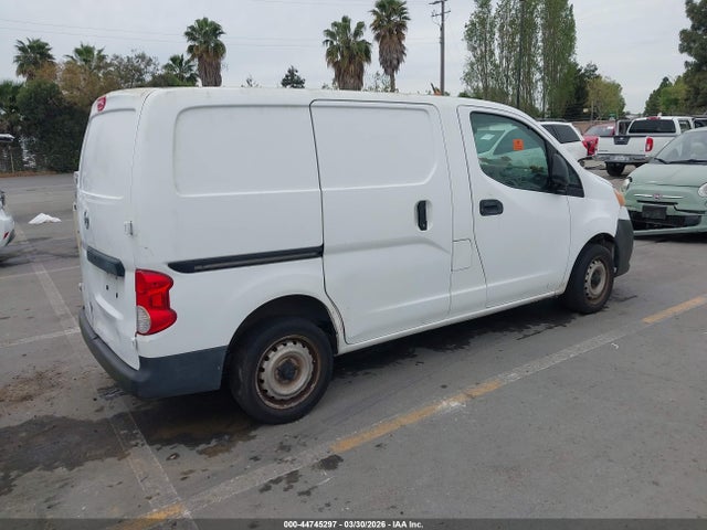2015 Nissan Nv200 S/sv მანქანა იყიდება აუქციონზე, vin: 3N6CM0KN4FK715579, აუქციონის ნომერი: 44745297