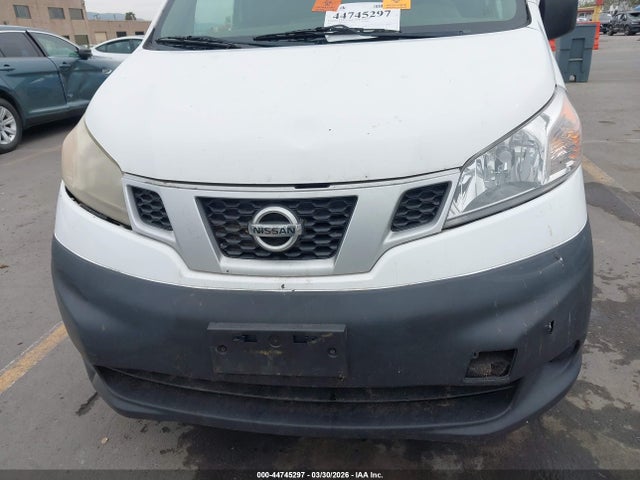 2015 Nissan Nv200 S/sv მანქანა იყიდება აუქციონზე, vin: 3N6CM0KN4FK715579, აუქციონის ნომერი: 44745297