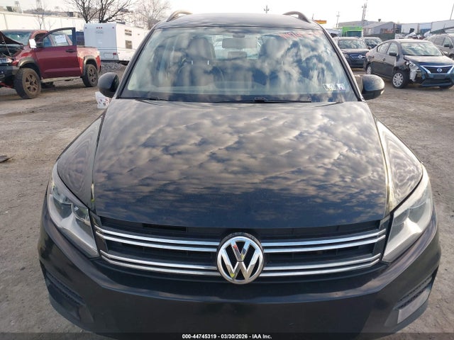 2017 Volkswagen Tiguan 2.0t/2.0t S მანქანა იყიდება აუქციონზე, vin: WVGBV7AX9HK030530, აუქციონის ნომერი: 44745319