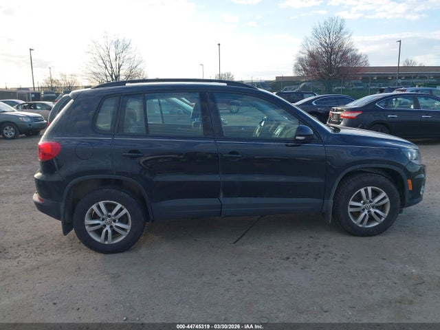 2017 Volkswagen Tiguan 2.0t/2.0t S მანქანა იყიდება აუქციონზე, vin: WVGBV7AX9HK030530, აუქციონის ნომერი: 44745319